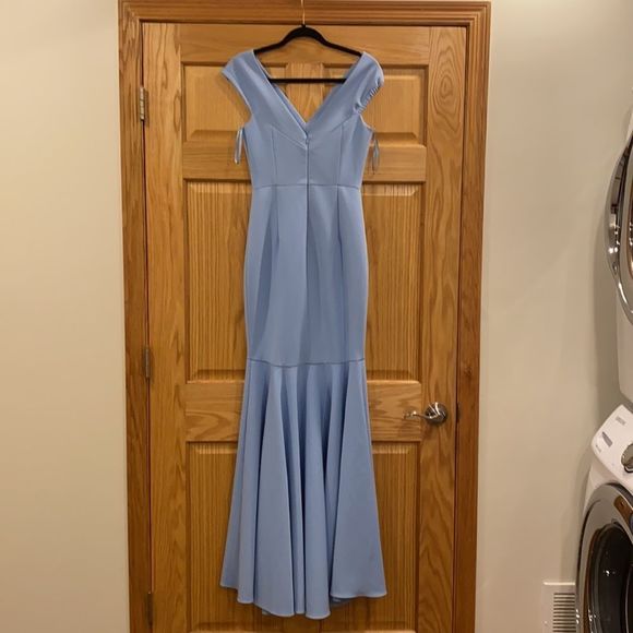 Milly Stretch Crepe Layla Gown. - Picture 8 of 11